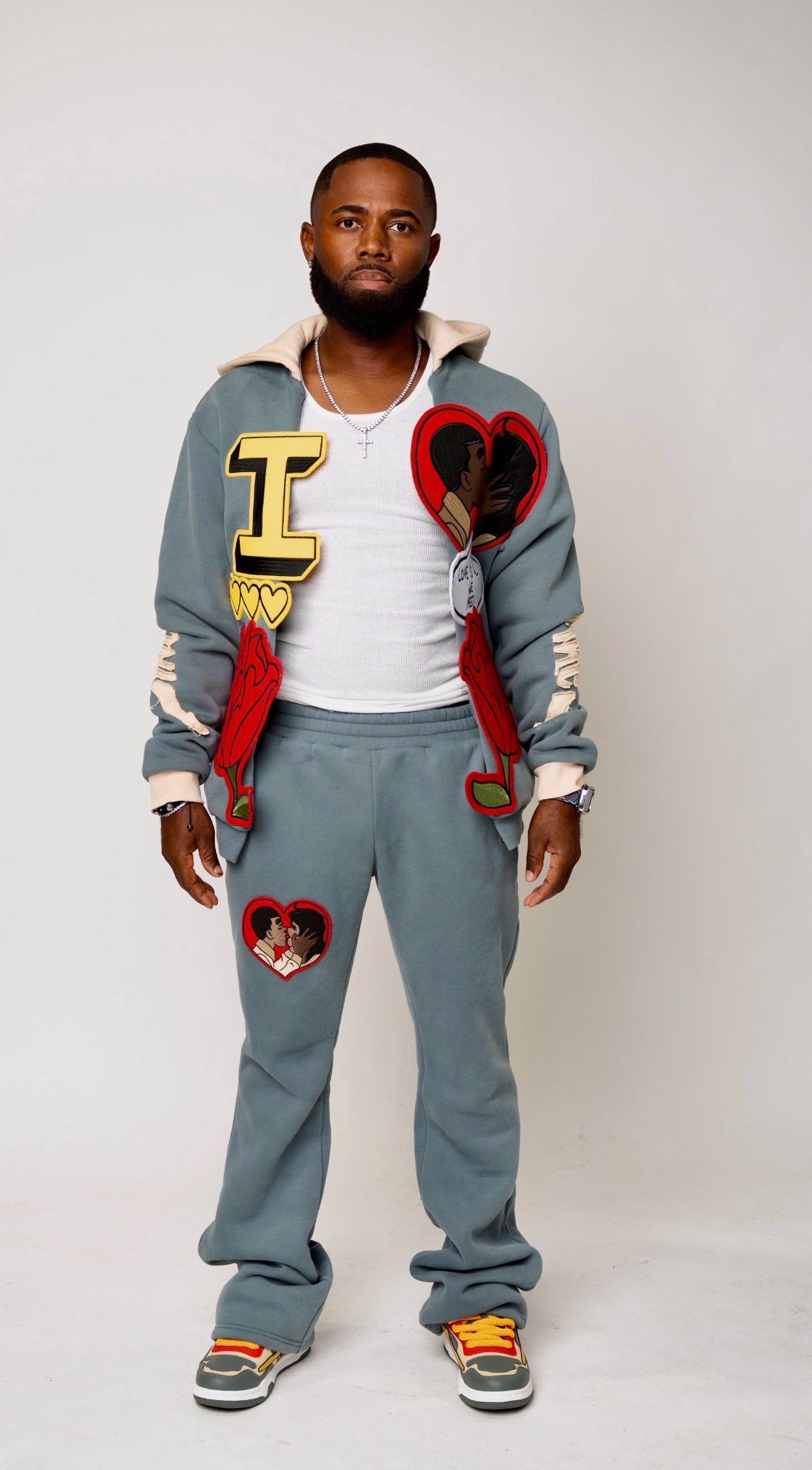 LOVE IS ALL WE NEED ❤️ (MENS Hoodie 3CG SET )
